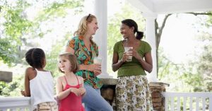 moms-daughters-playdate-front-porch-getty_573x300.jpg